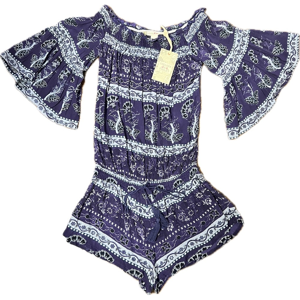 Chelsea & Violet Blue Lightweight Printed Smocked Neckline Shorts Romper Sz Sm